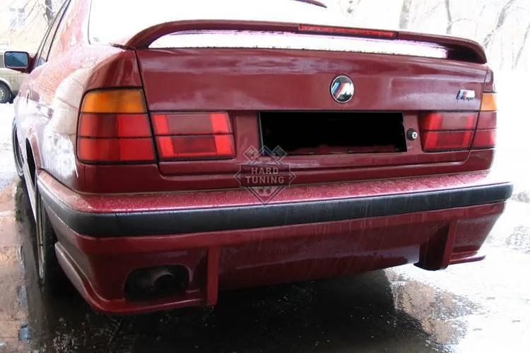 Накладка на задний бампер Hamann BMW E34