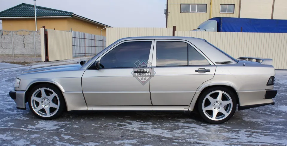 Расширители арок Cosworth Mercedes 190 W201
