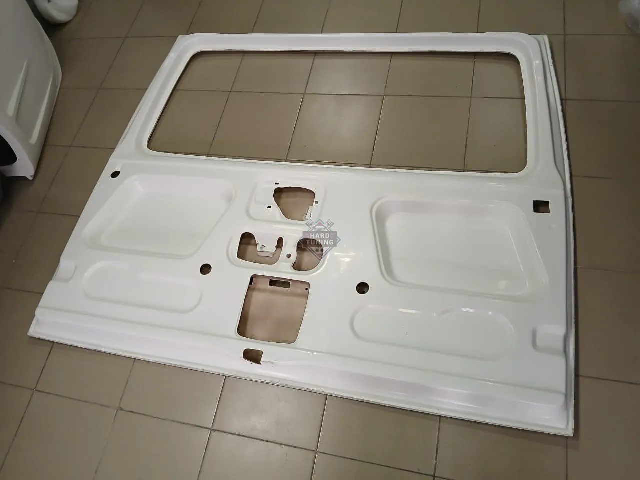 Задняя дверь хлопушка стеклопластик Ford Transit 4 (1986-1994)/ Ford Transit 5 (1994-2000) под стекло