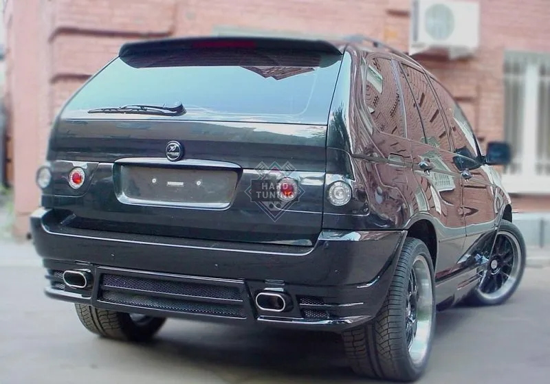 Накладка на задний бампер TARANTUL BMW X5 E53
