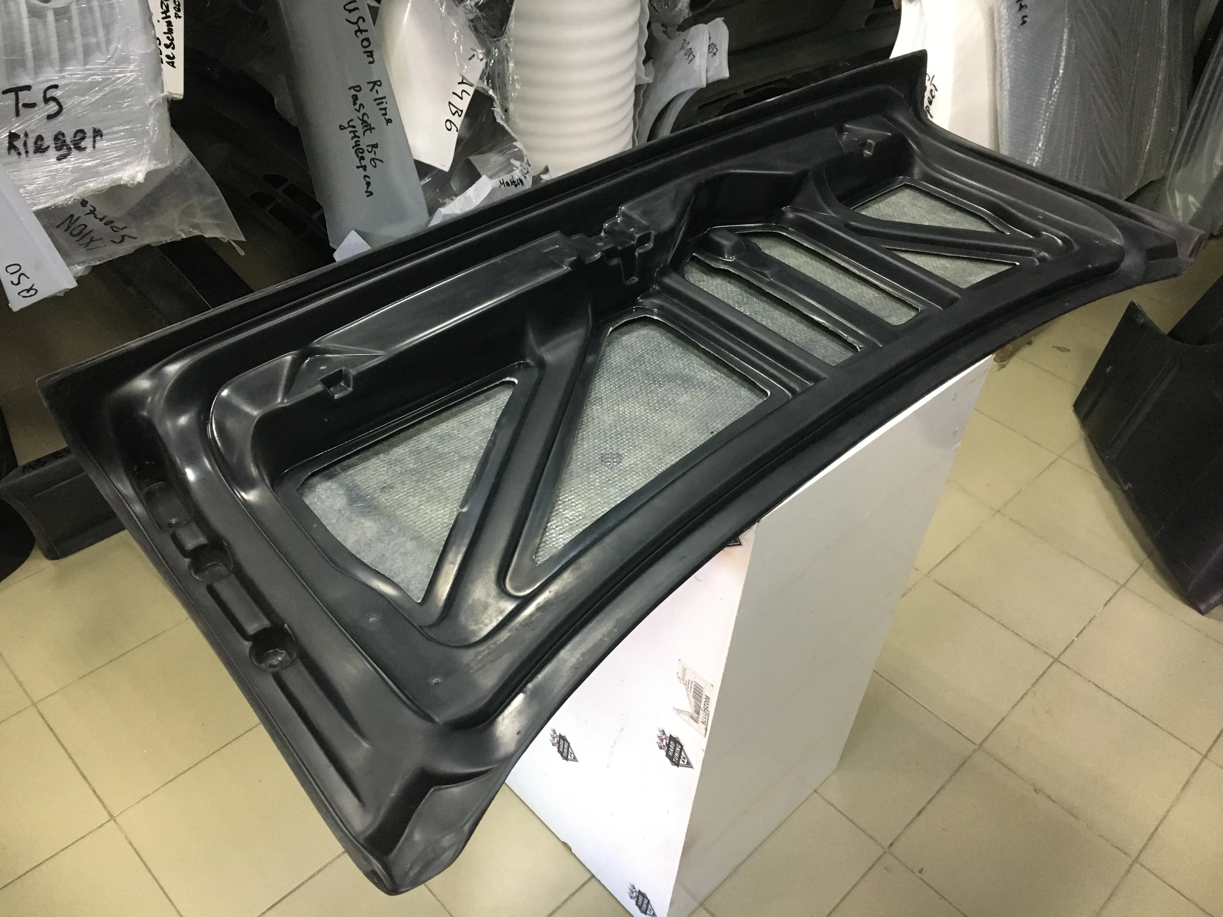 Крышка багажника M3 BMW E30