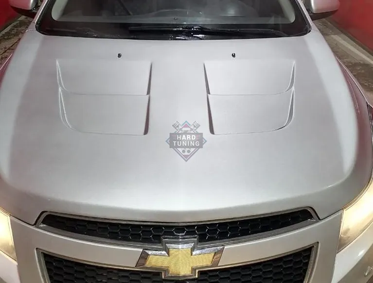 Капот с жабрами Chevrolet Cruze