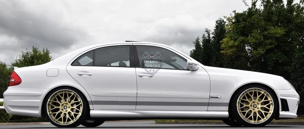 Накладки на пороги Prior Design Mercedes E-Class W211