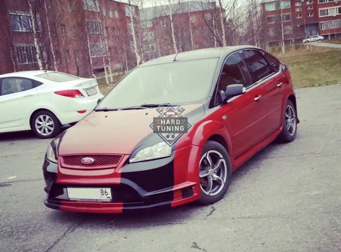 Передний бампер Ford Focus 2 дорестайлинг