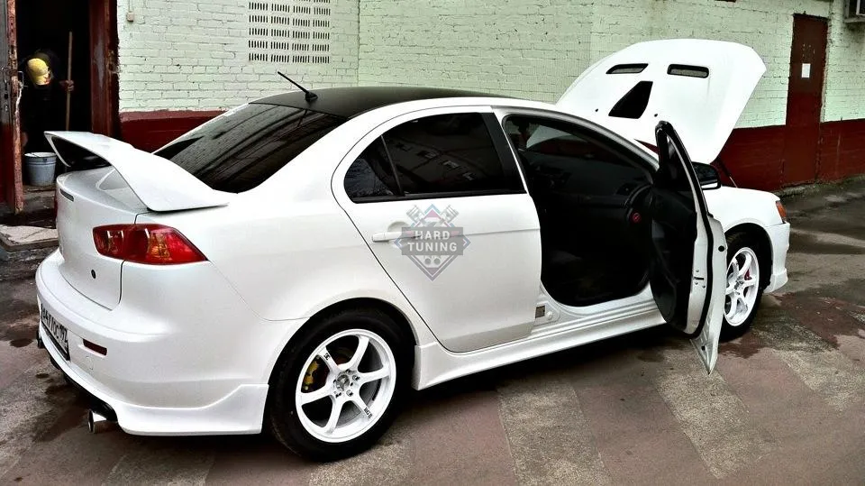 Спойлер EVO Mitsubishi Lancer 10 (2007-2016) стеклопластик