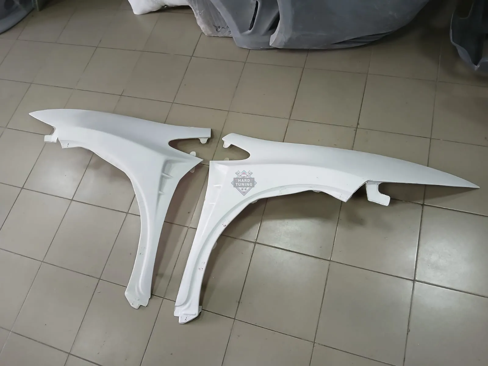 Крылья с жабрами MUGEN Honda Civic 8 5D FN2