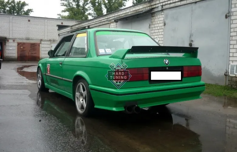 Задний бампер M-STYLE BMW E30