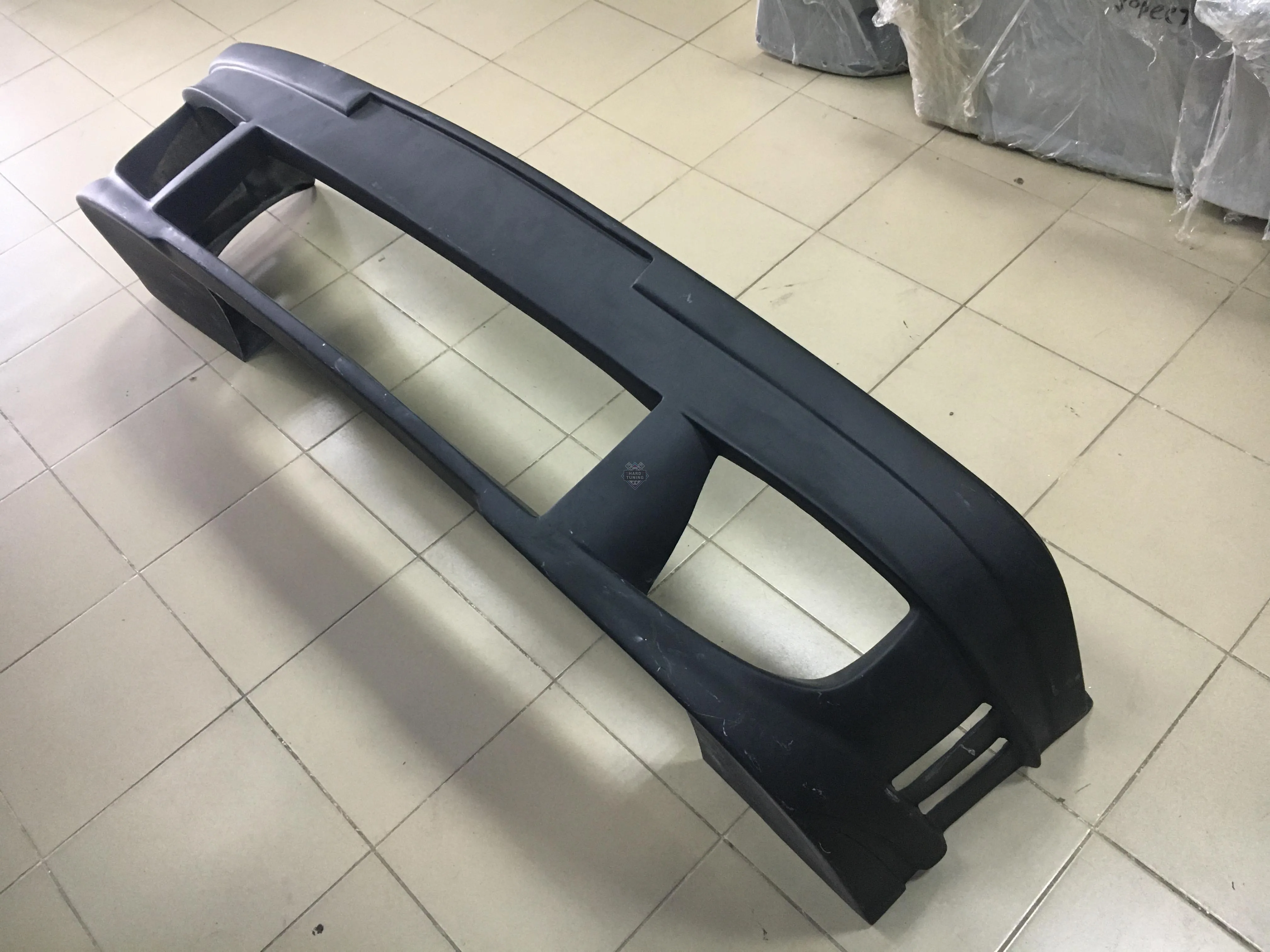 Передний бампер F-DESIGN BMW E34