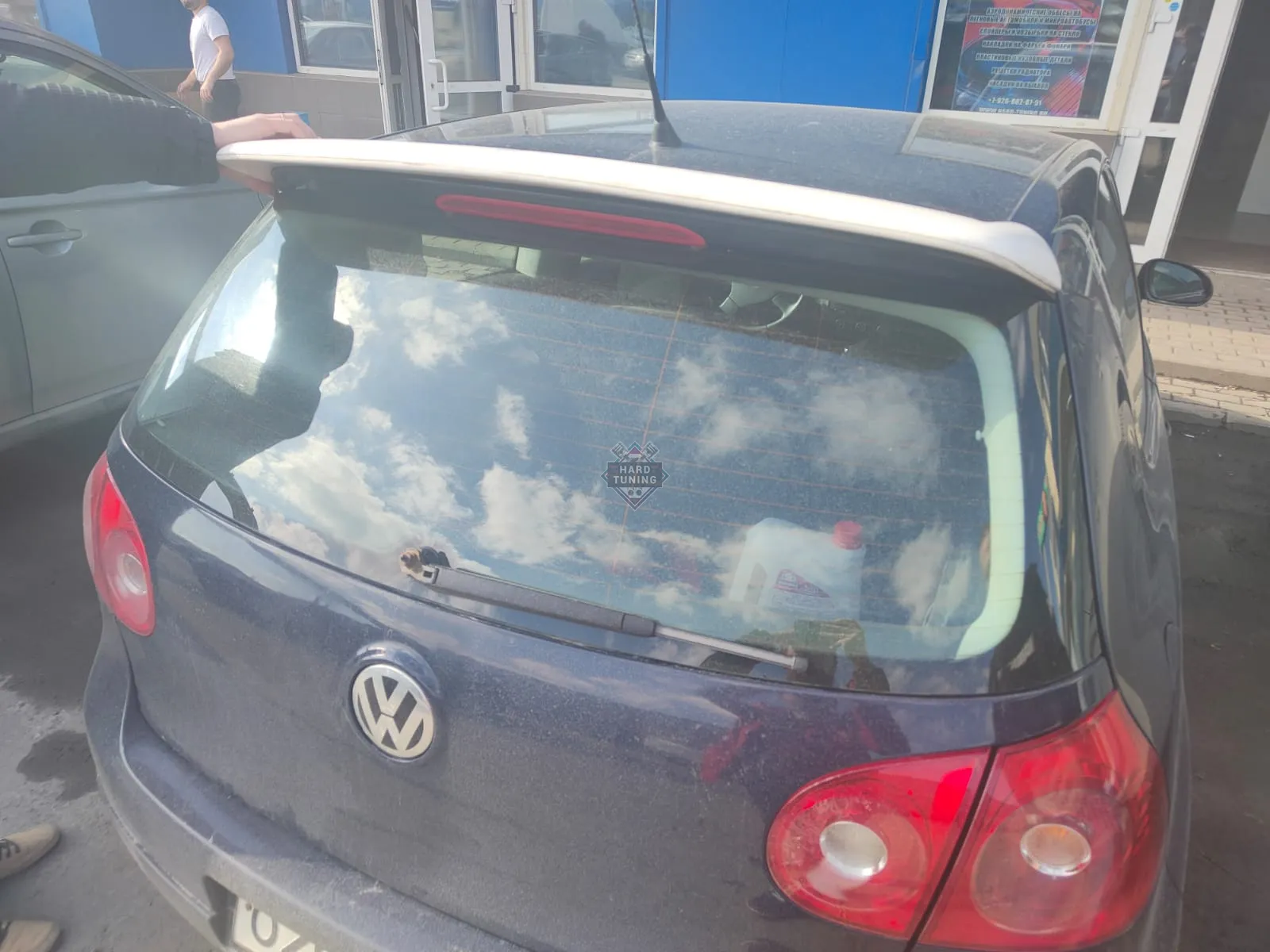 Спойлер на крышу багажника Volkswagen Golf 5