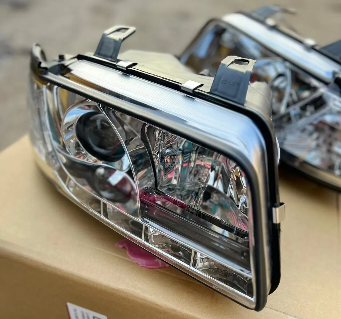 Передние фары AUDI A4 B5 1999-2000 HEADLIGHTS DAYLIGHT fits хром
