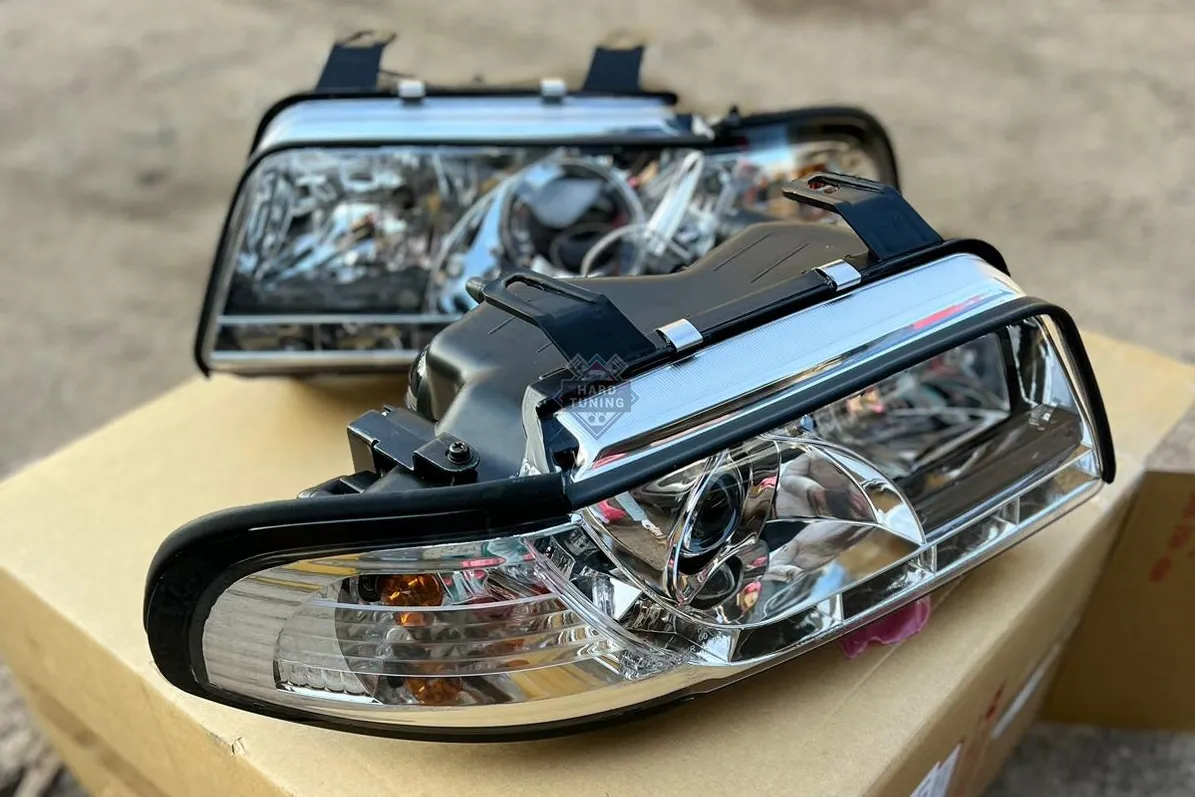 Передние фары AUDI A4 B5 1999-2000 HEADLIGHTS DAYLIGHT fits хром