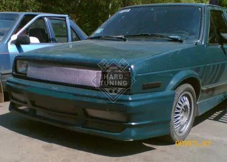 Передний бампер Carzone Volkswagen Golf 2