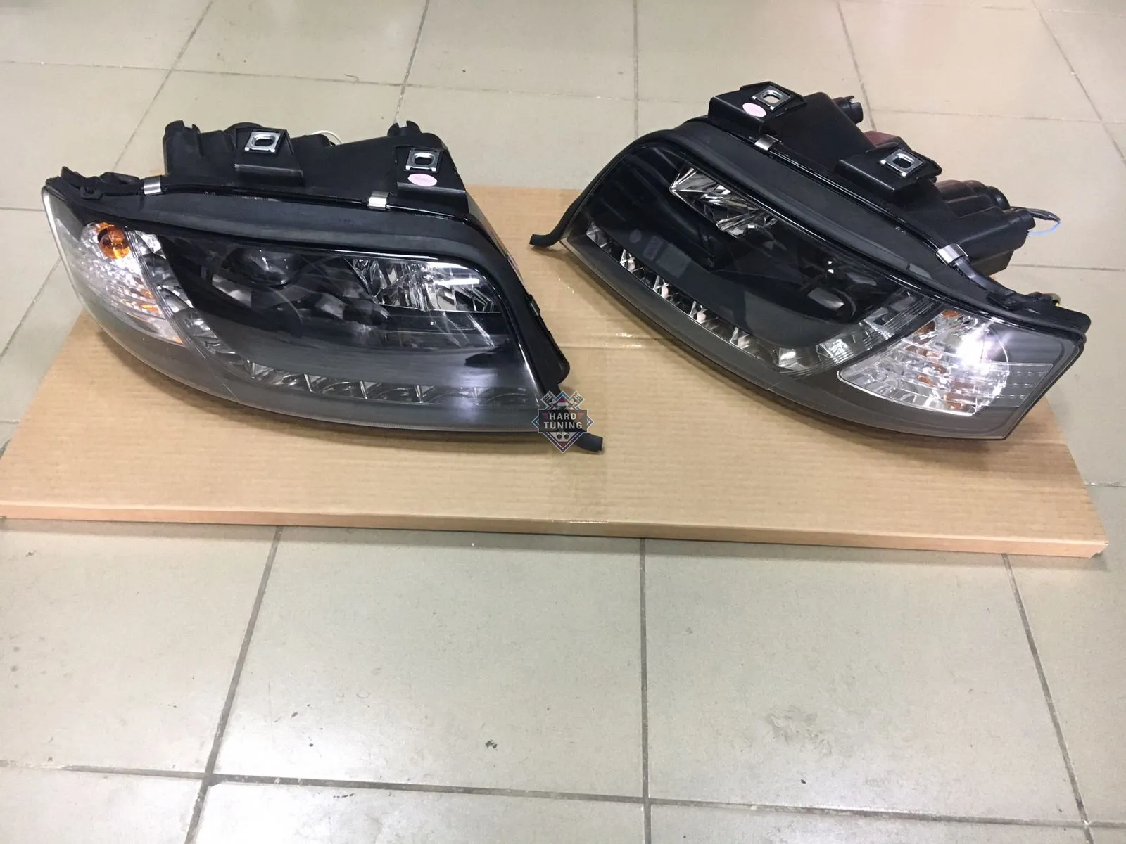 Передние фары AUDI A6 С5 2001-2004 HEADLIGHTS DAYLIGHT fits черные