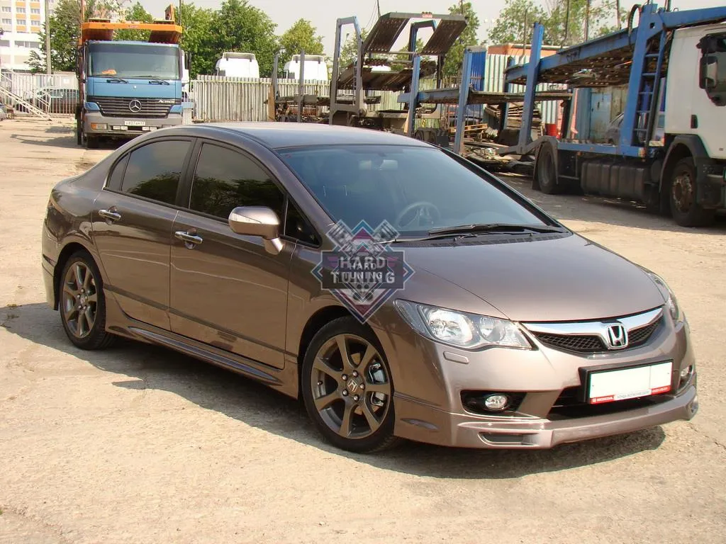 Накладки на пороги MUGEN Honda Civic 8 4D ABS пластик