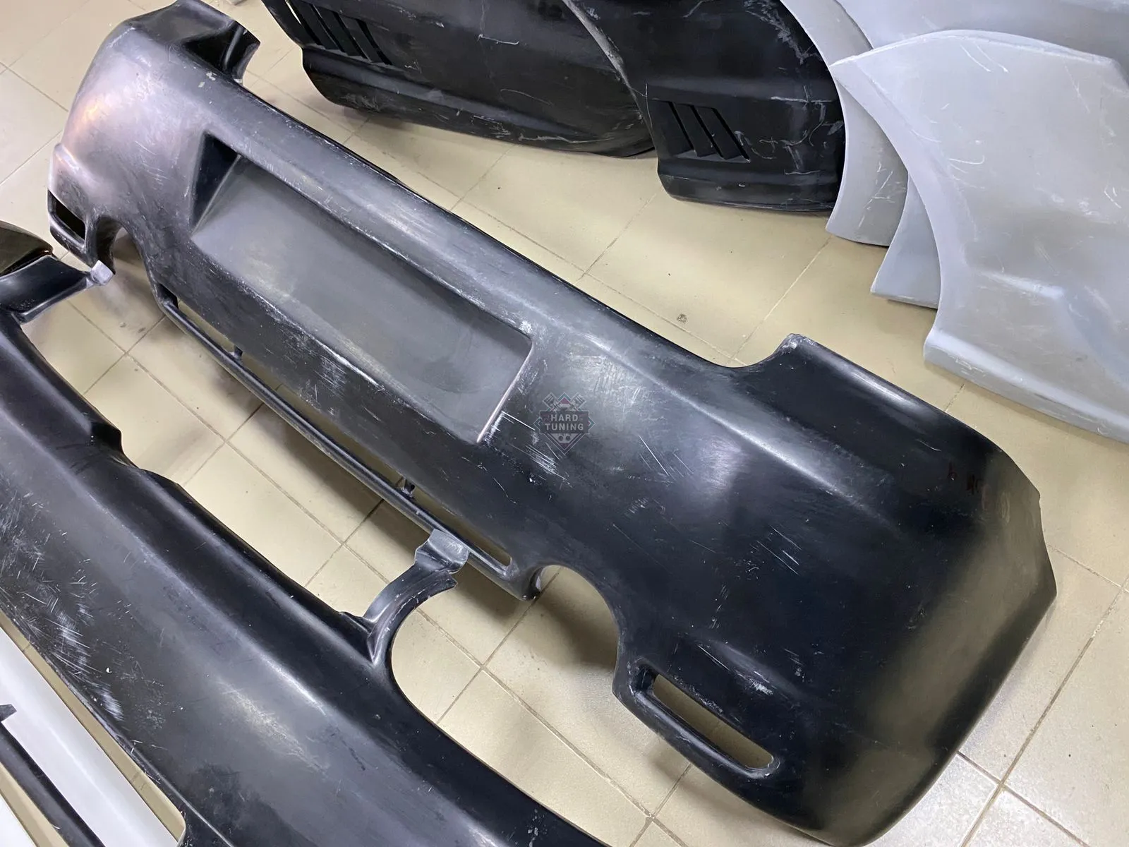 Обвес R32 Volkswagen Golf 4 3D / 5D