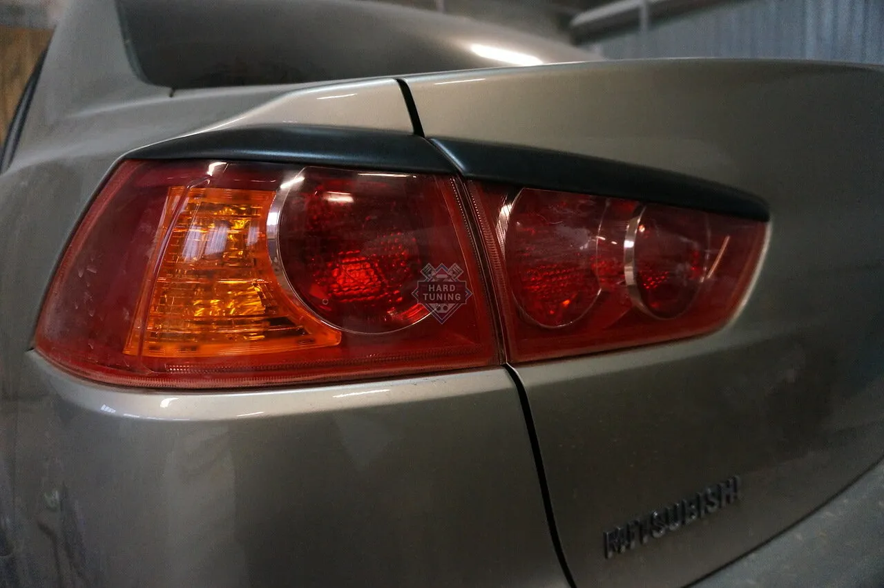 Накладки на фонари Mitsubishi Lancer 10 (2007-2016)
