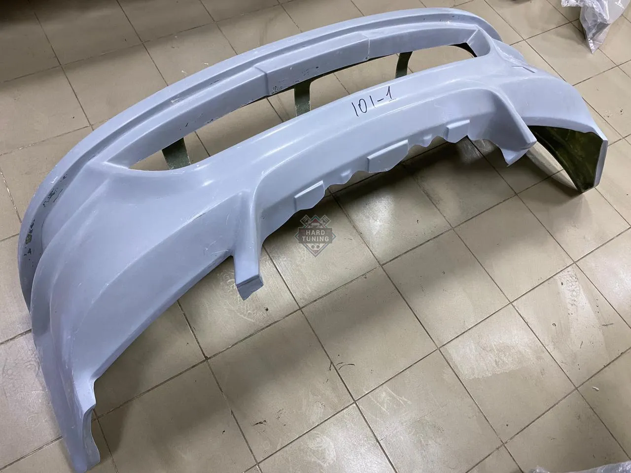 Передний бампер Ford Focus 2 дорестайлинг