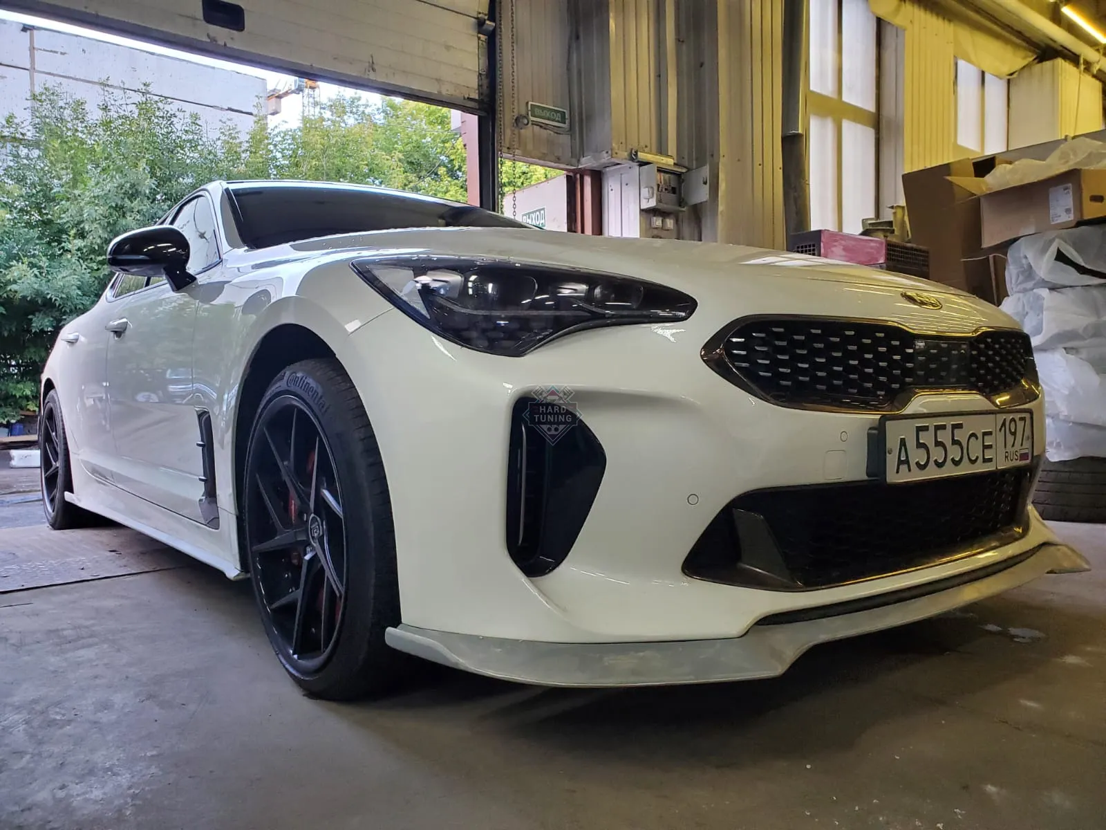 Сплиттер переднего бампера Kia Stinger GT