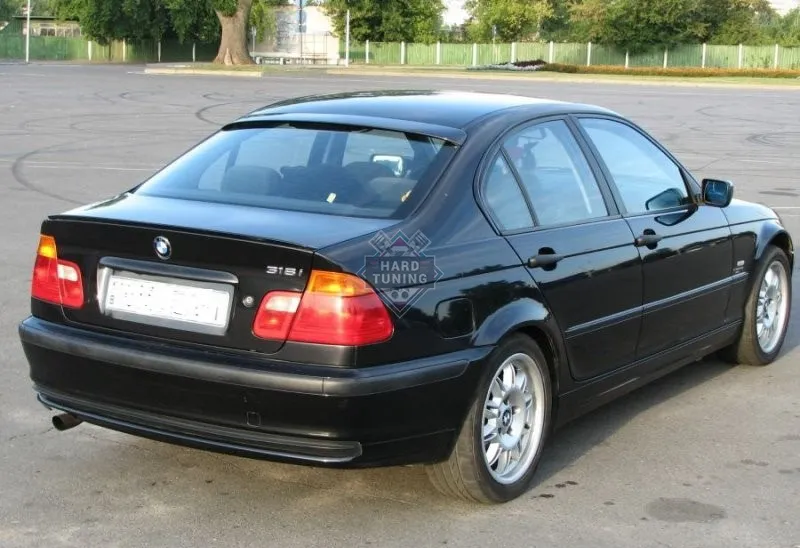 Козырек на заднее стекло BMW E46 седан