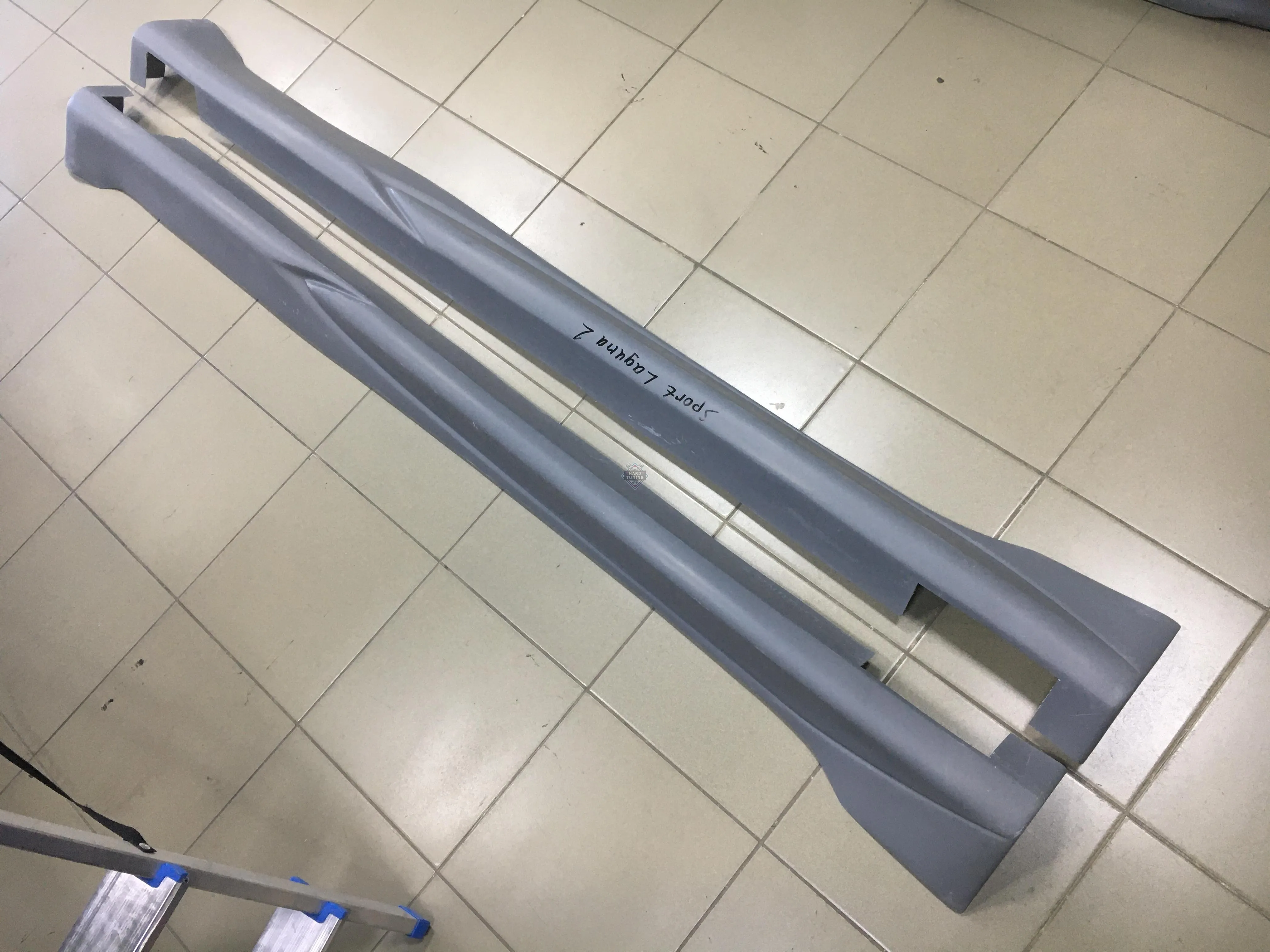 Накладки на пороги Sport Renault Laguna 2