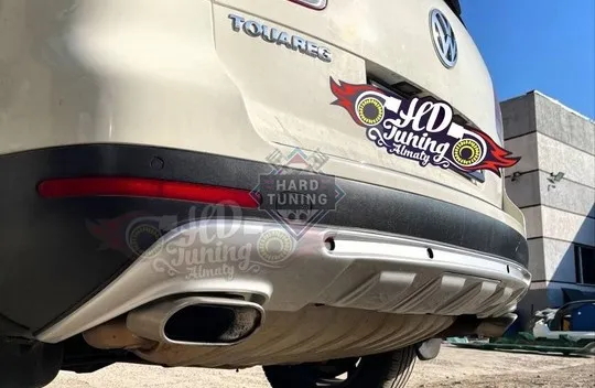 Накладка на задний бампер HT Volkswagen Touareg GP рестайлинг стеклопластик