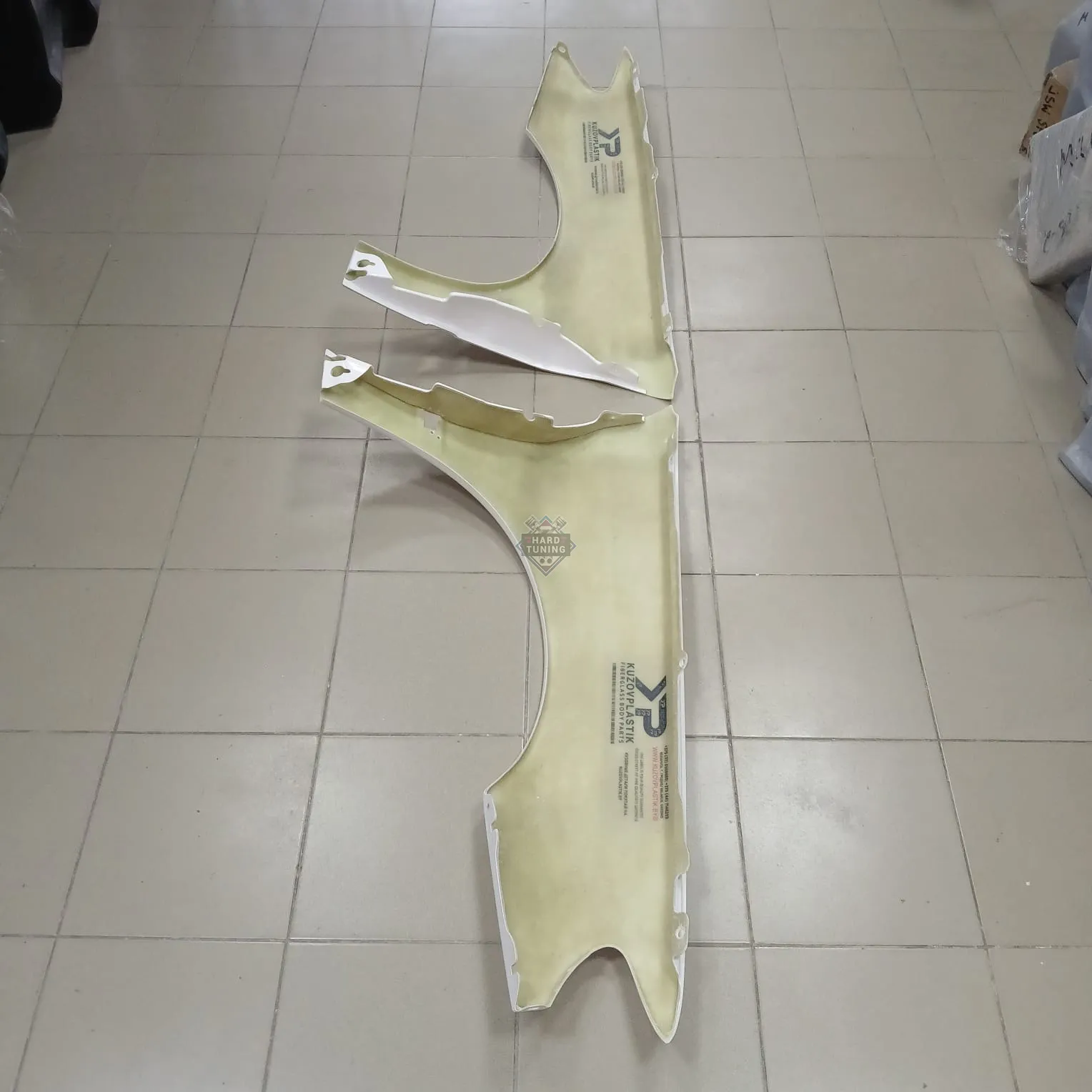 Передние крылья Peugeot 406 1995-1999 штатные пластиковые комплект