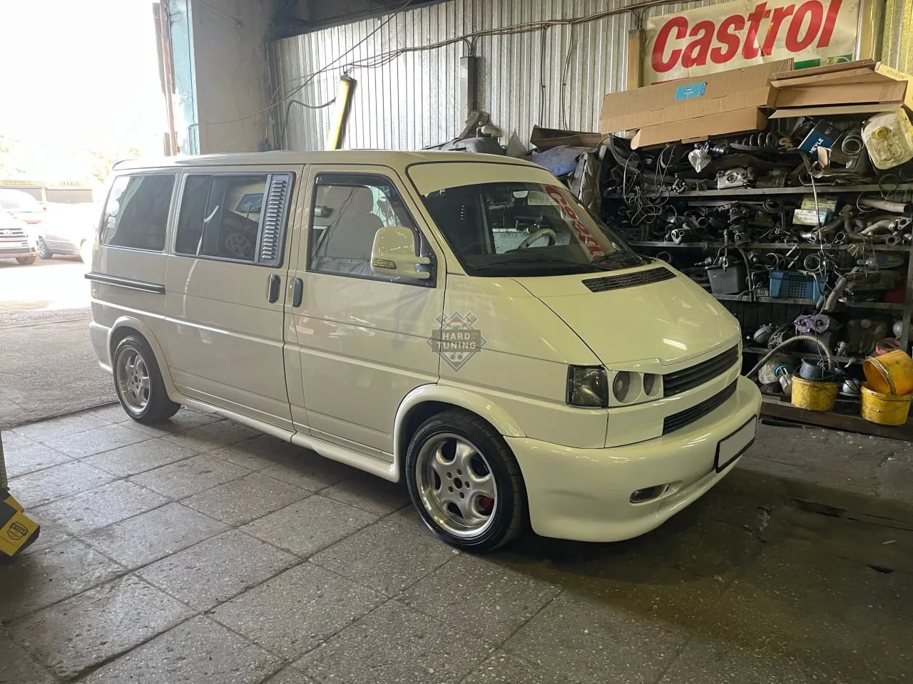 Накладки на пороги с арками PROJEKTZWO короткая база Volkswagen T4
