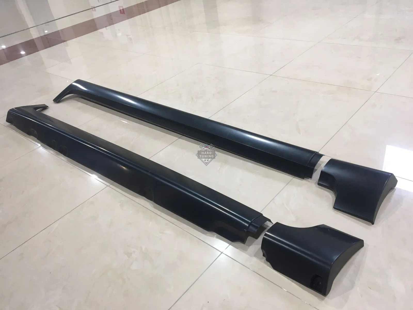 Накладки на пороги ST Ford Focus 2 2004-2011 седан, хетчбек 4-5D