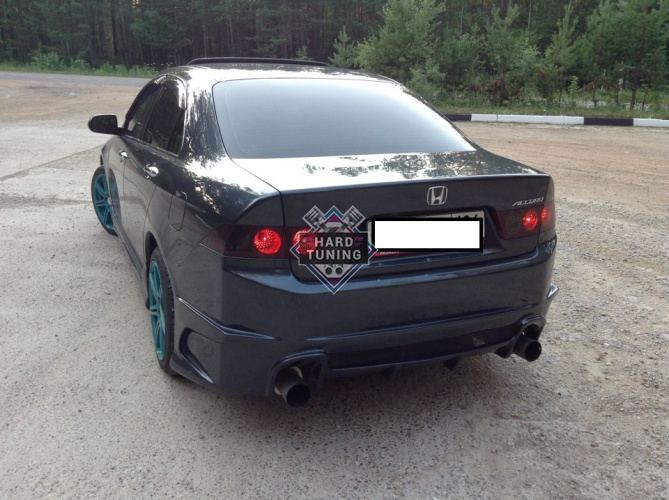 Бампер honda accord 7